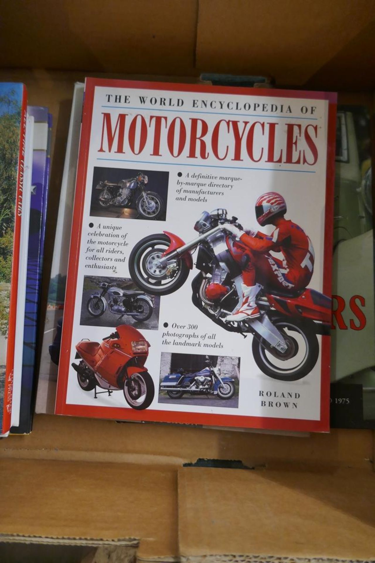 Collection of motoring books - Image 9 of 20