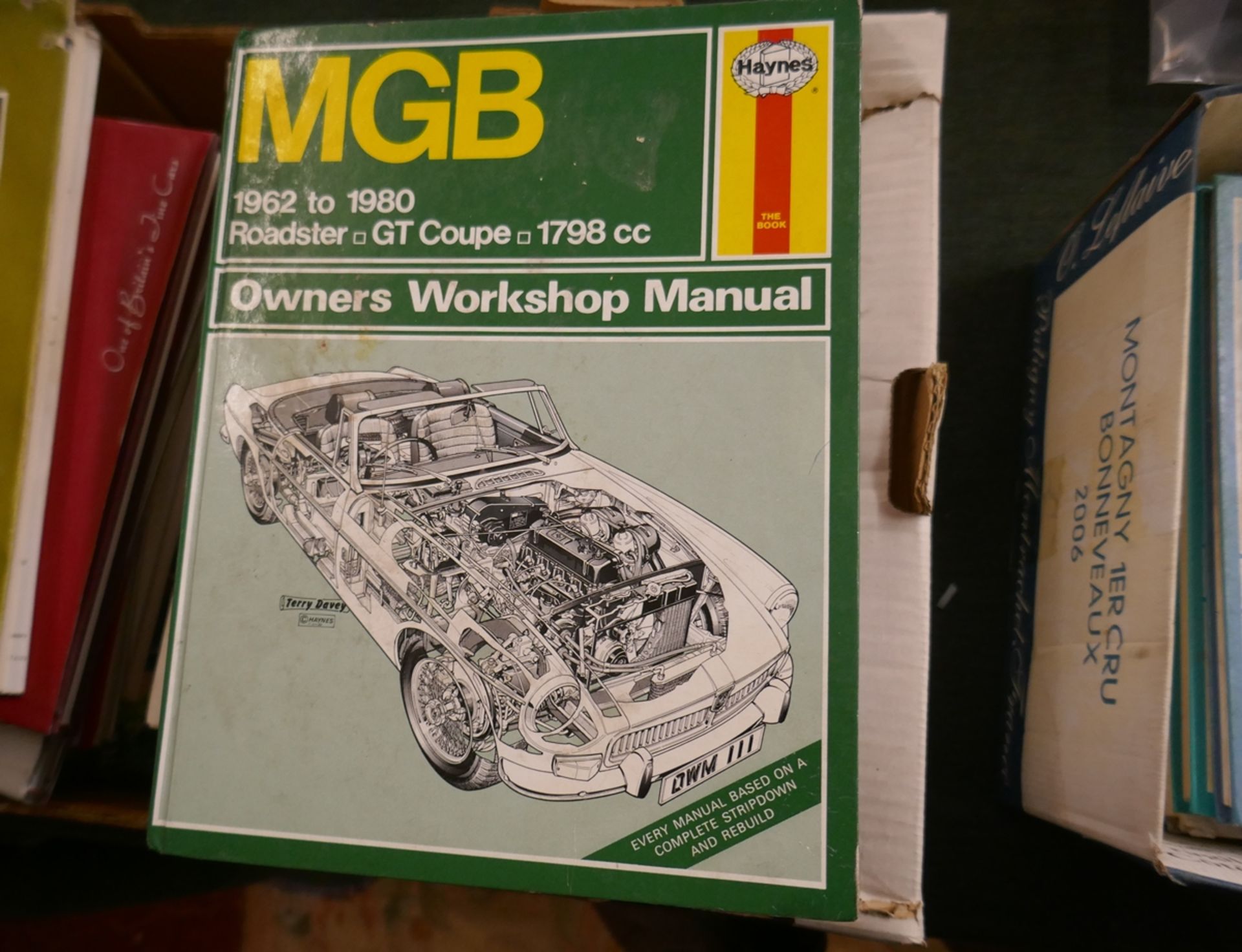 Collection of motoring books - Image 14 of 20