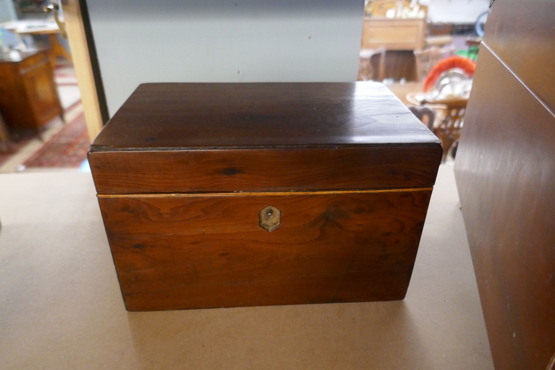 Walnut inlaid workbox, mahogany tea caddy and jewellery box - Image 4 of 9