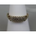 9ct gold triple row diamond set ring - Size: N