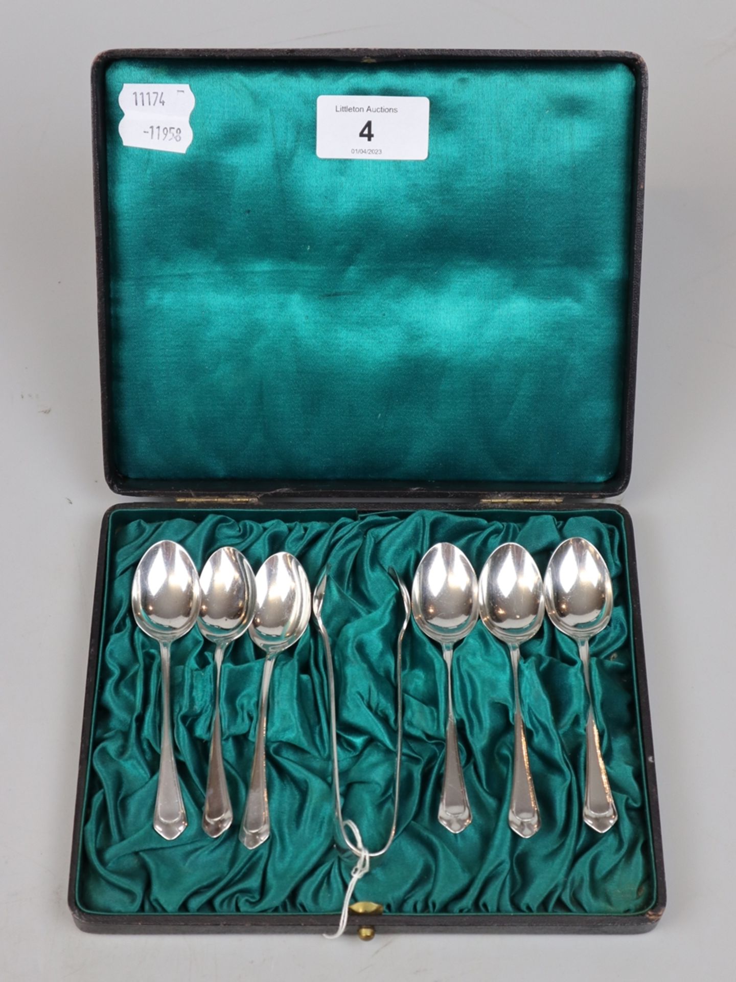 Hallmarked silver cased set - Teaspoons & sugar tongs by Arthur Price 1936 - Approx weight: 84g