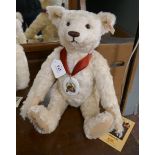 L/E Steiff bear - Marking 150 years since the birth of Margarete Steiff L/E of 3999 - Approx height: