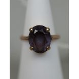 9ct gold amethyst set ring - Size: K