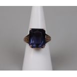 9ct gold amethyst set ring - Size: O