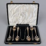 Boxed set of hallmarked silver teaspoons and tongs - Approx weight: 115g