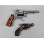 2 antique pistols