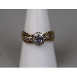 9ct gold sapphire & diamond set ring - Size P