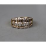 18ct gold diamond set ring - Approx 1.3 ct of diamonds