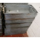 5 galvanised tote pans