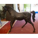 Large bronze horse - Approx height: 121cm & length: 146cm