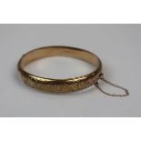 9ct gold bangle