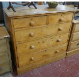 Antique pine chest of drawers - Approx size W: 105cm D: 46cm H: 101cm