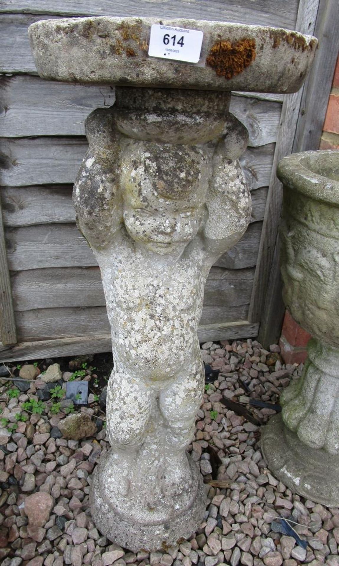 Stone cherub stand - Approx height: 72cm