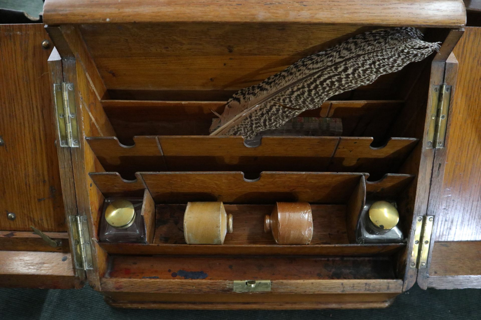 Oak writing cabinet with contents - Image 4 of 5