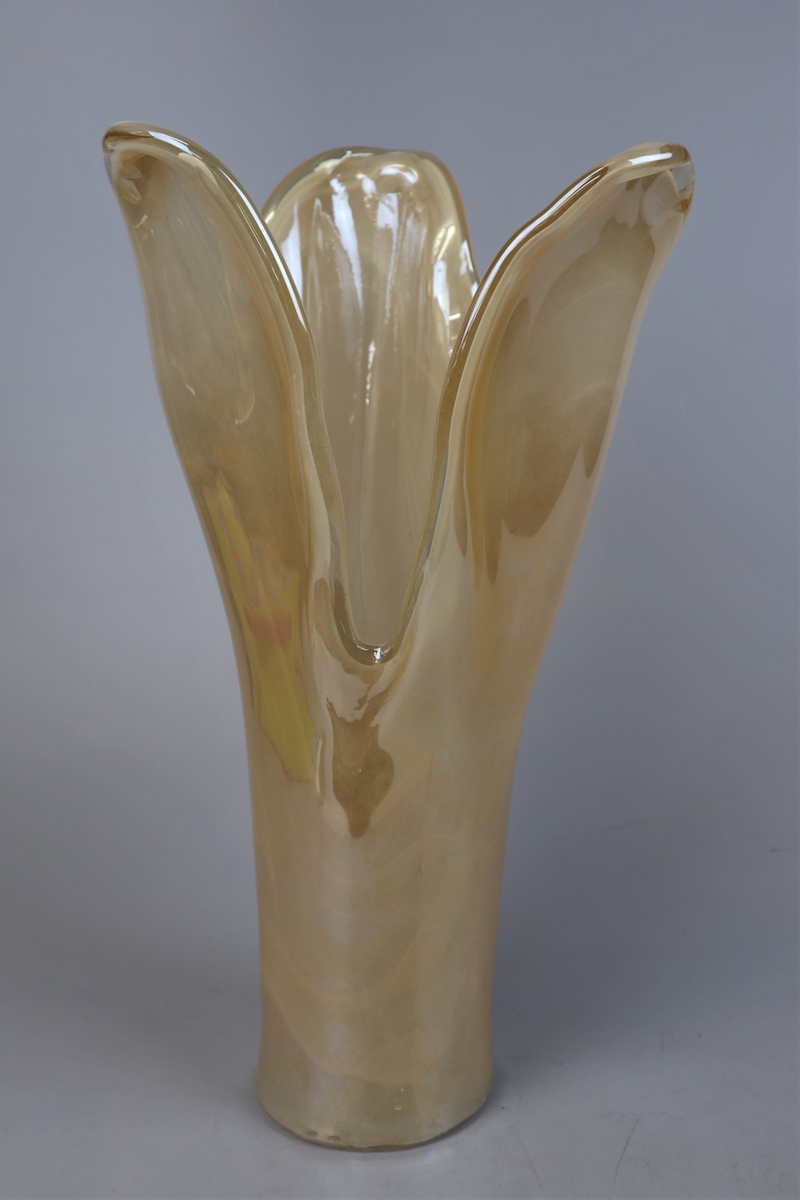 Murana glass handkerchief vase - Approx height 43cm
