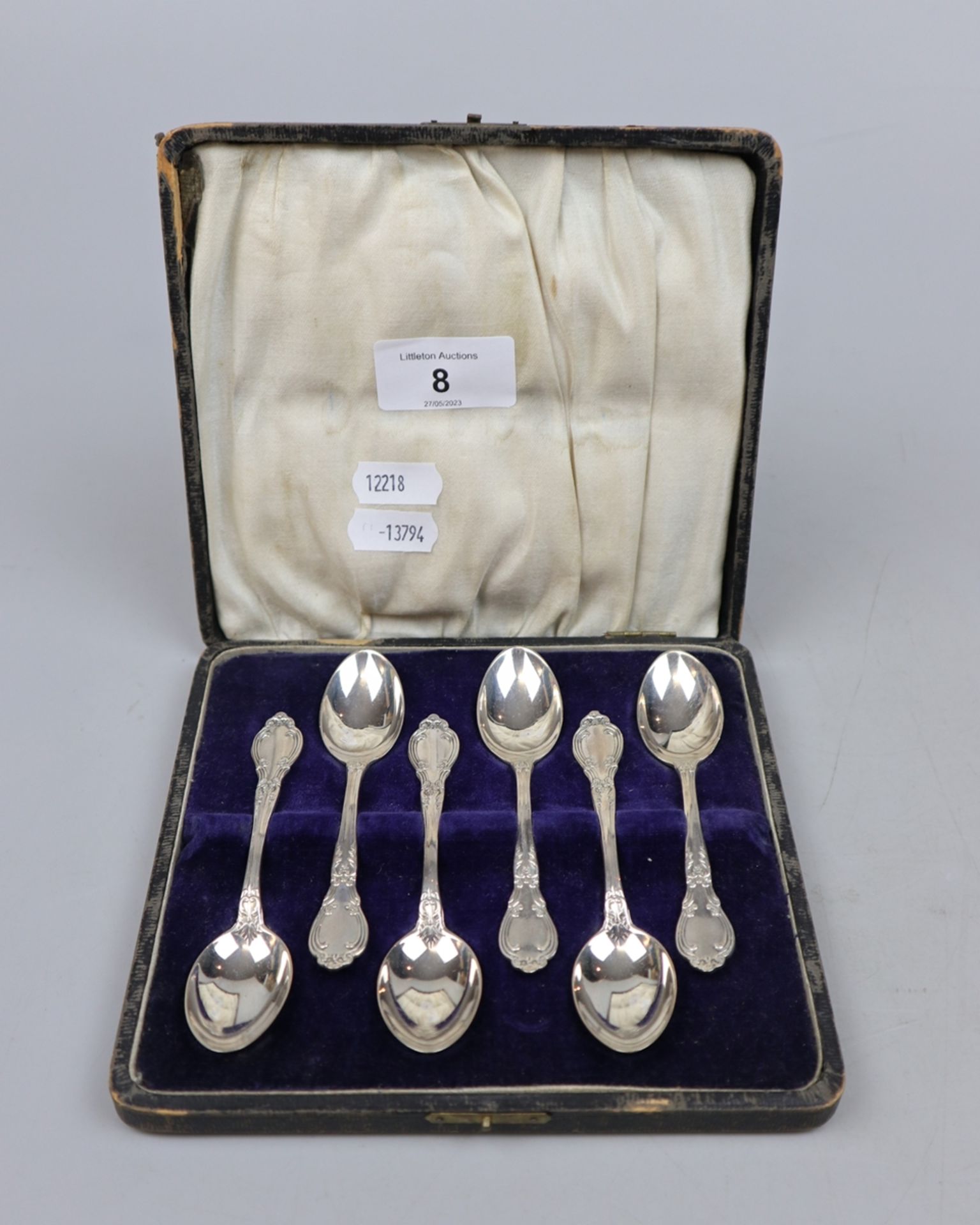 Cased set of silver hallmarked spoons - Approx weight of silver 94g