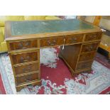 Vintage pedestal writing desk - Approx size W: 122cm D: 61cm H: 78cm