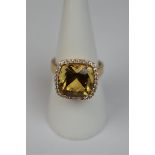 Fine 18ct gold citrine & diamond set ring - Size N