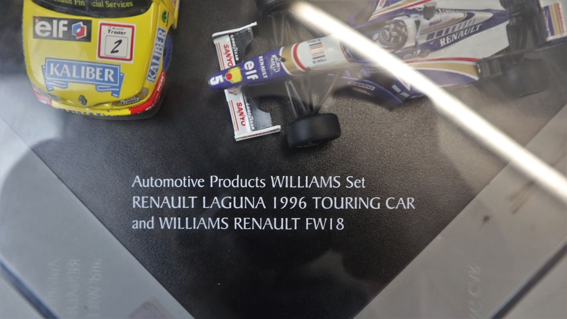 Model Renault Laguna 1996 touring car set together with a model Winchester J2 - Image 5 of 5