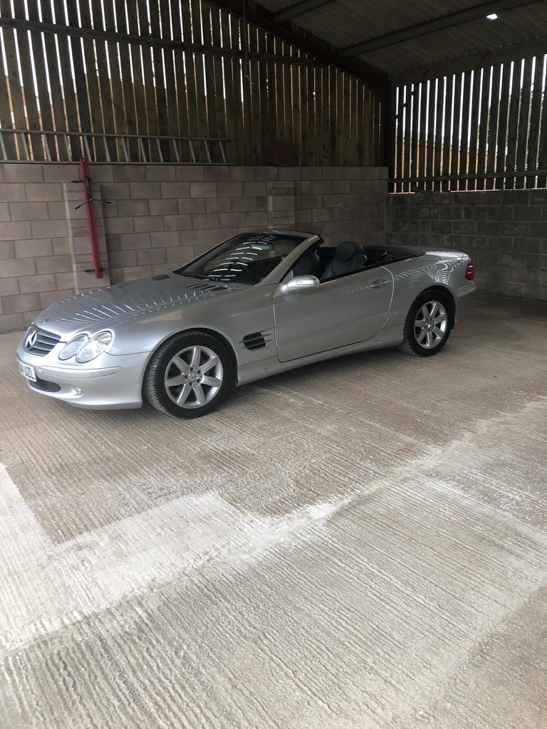 Mercedes Benz 350SL Convertible, 2004 04 reg, 89000 miles with MOT. This car has been lovingly - Image 5 of 19