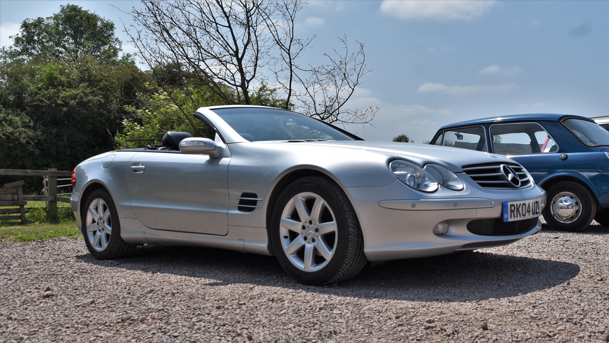 Mercedes Benz 350SL Convertible, 2004 04 reg, 89000 miles with MOT. This car has been lovingly - Image 9 of 19