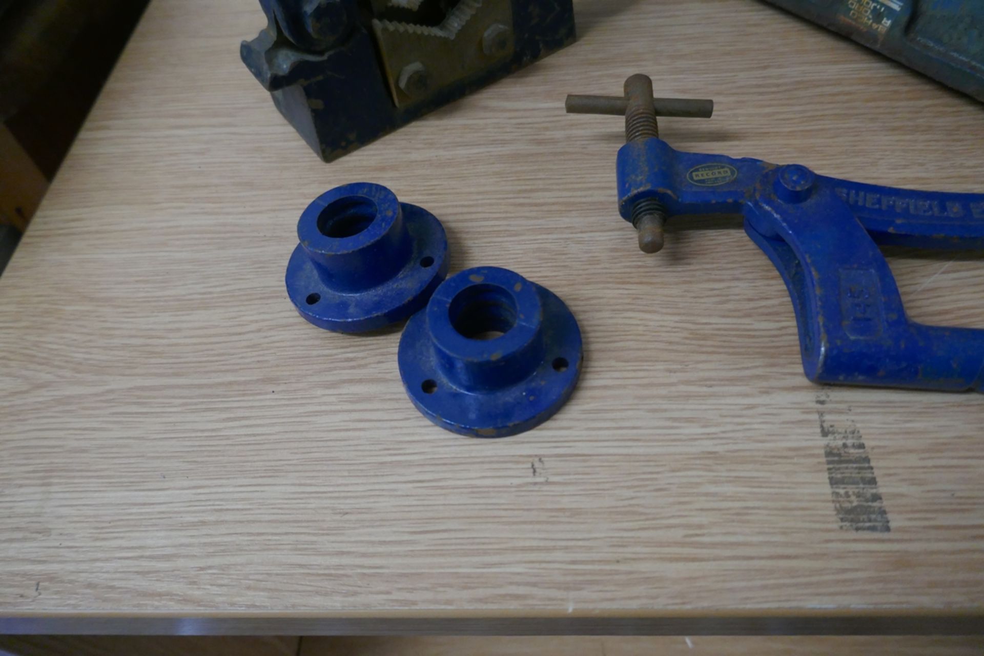 Collection of Record tools to include pipe clamp and vice - Image 5 of 5