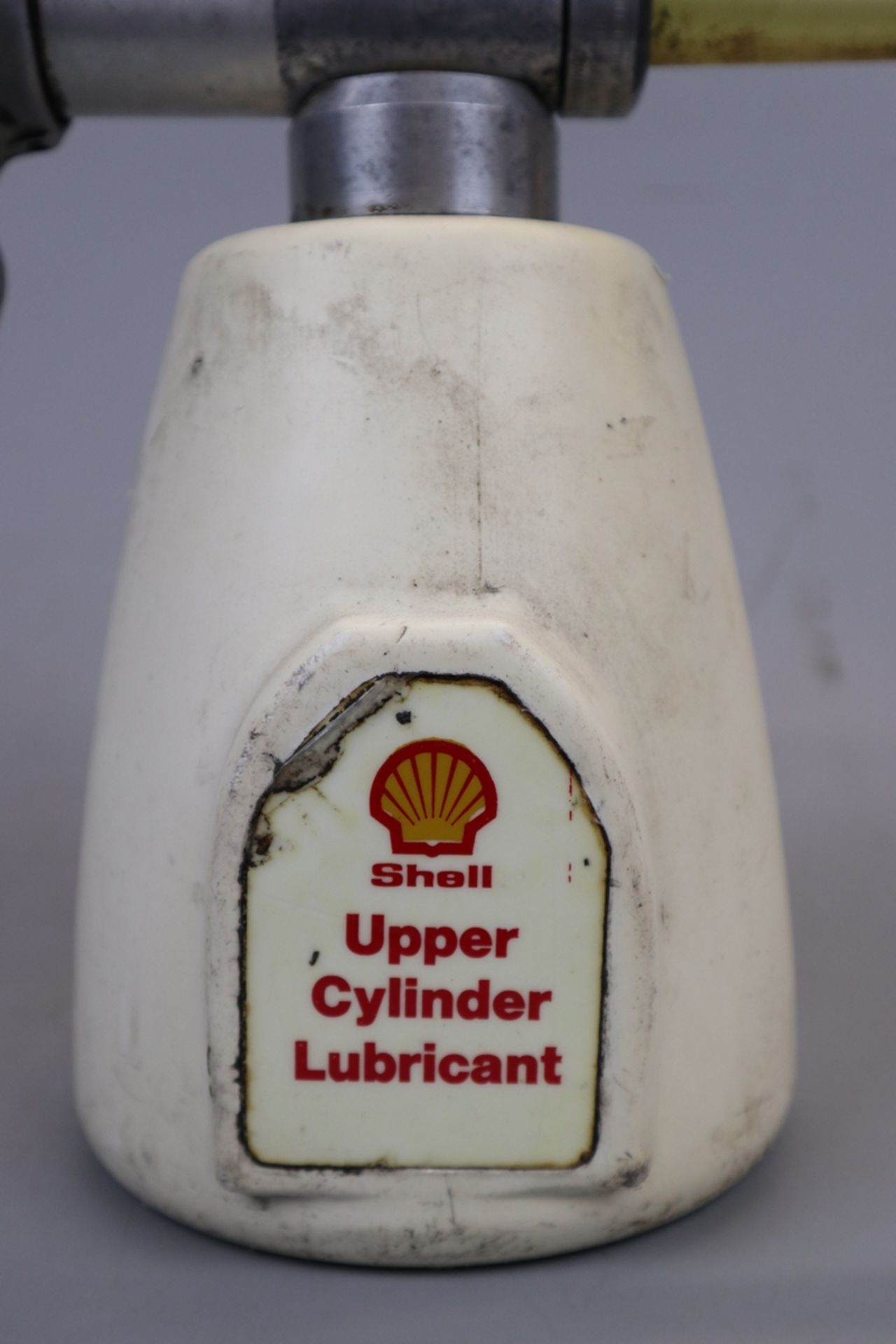 Vintage Shell upper cylinder lubricant can together with Exide battery filling bottle - Image 3 of 7