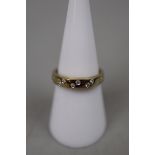 9ct gold diamond band ring - Size N