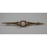 9ct gold pearl set brooch