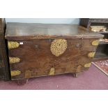 Early antique oak chest - Approx size W: 145cm D: 74cm H: 87cm
