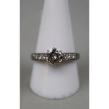 Fine 18ct white gold diamond solitaire ring approx 1 & ½ ct - Size V