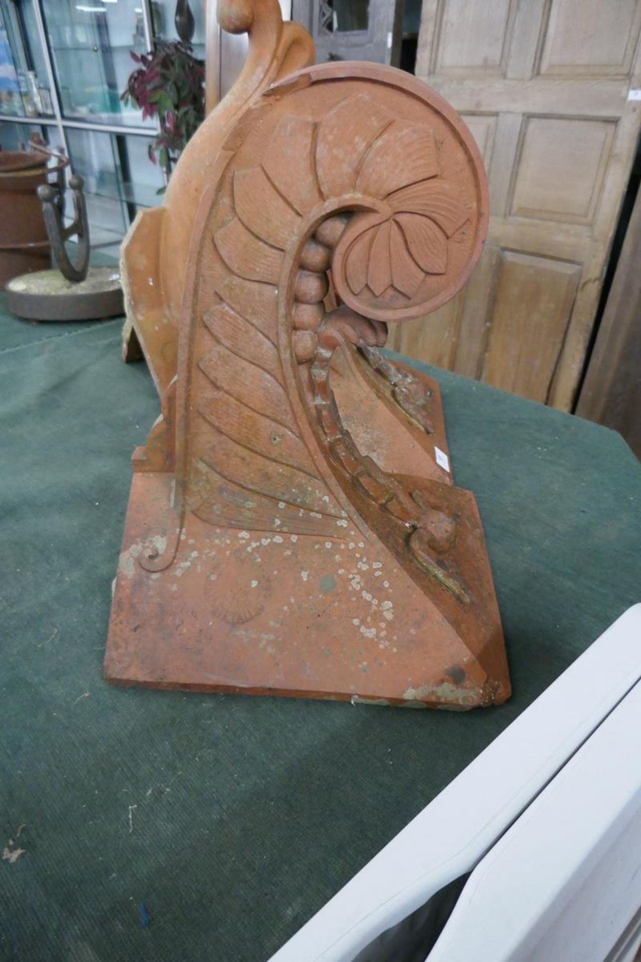 3 terracotta Victorian roof finial angle ridge tiles - Image 2 of 4