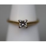 18ct 1/4ct princess cut diamond solitaire ring - Size K