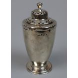 Hallmarked silver sugar shaker - Approx weight: 137g