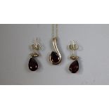 9ct gold garnet necklace and earring set