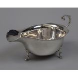 Hallmarked silver Georgian style sauce boat on 3 feet - Approx weight: 132g