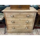 Satin-walnut chest of 3 drawers - Approx size: Width 91cm Depth 43cm Height 80cm