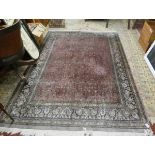 Large patterned rug - Approx size 270cm x 182cm