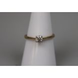 9ct 1/4 diamond solitaire ring - Size: N