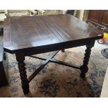 Good quality draw-leaf oak table