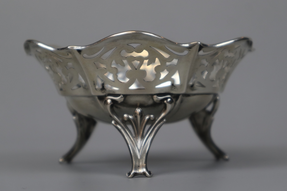 Hallmarked silver bonbon dish - Approx weight 54g - Image 2 of 3