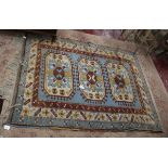 Good quality hand woven rug - Approx size: 184cm x 131cm