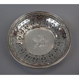 Silver pierced bon bon dish - Approx weight: 132g