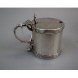 Hallmarked silver mustard pot - Marked Chester - Approx weight without liner: 111g