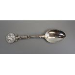 Hallmarked silver spoon for King George & Queen Mary silver jubilee - Approx weight 21g