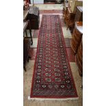 Red patterned runner - Approx size: 400cm x 85cm