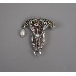 Silver & enamel pearl drop pendant/brooch