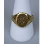 18ct gold signet ring - Approx weight 8.5g - Size S