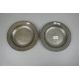 Pair of pewter soup plates by Richard Going of Bristol, 1711-1750 - Approx diameter 24cm