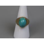 18ct gold turquoise set ring - Approx gross weight 10.2g - Size: O